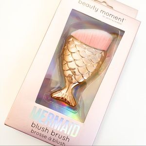 NWT Mermaid Blush Brush